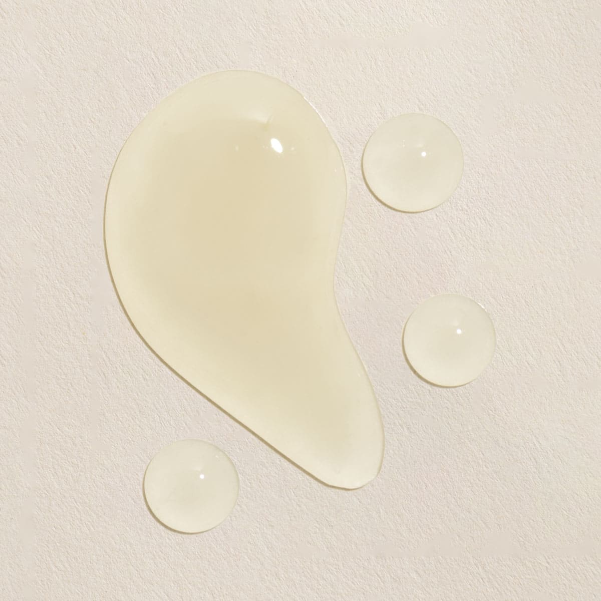 Texture of Fleur & Bee’s natural vitamin C serum