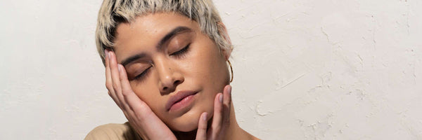 What Causes Dull Skin? How to Brighten Skin
