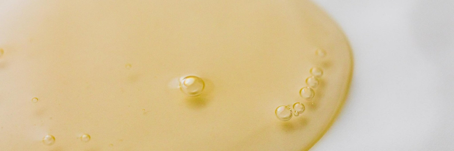 Jojoba Oil for Skin: 10 Benefits, How to Use